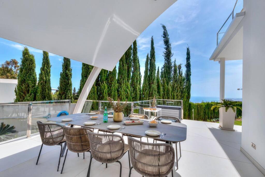 Balkón alebo terasa v ubytovaní Espectacular Villa in Higueron