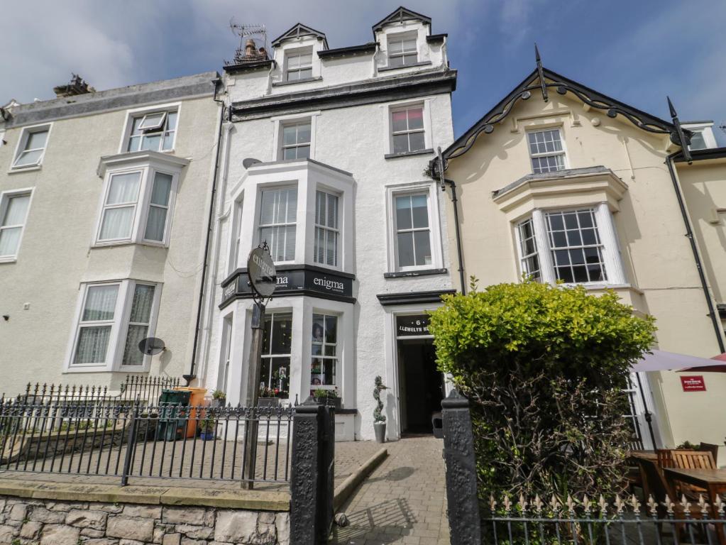 Llewelyn Apartment, Llandudno (updated prices 2024)