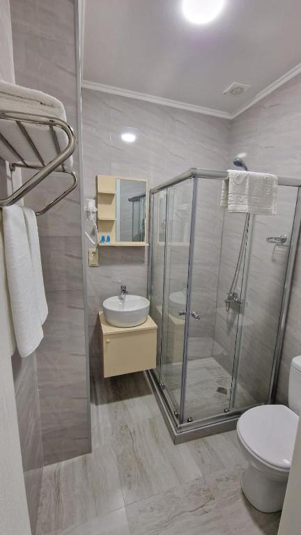 Koupelna v ubytování Salami Residence