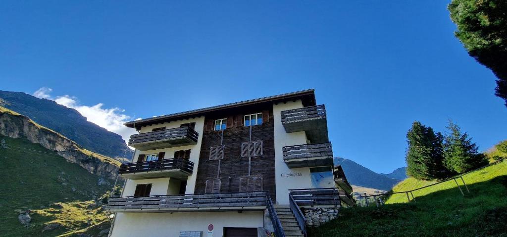 Nespecifikovaný výhled na hory nebo výhled na hory při pohledu z apartmánu