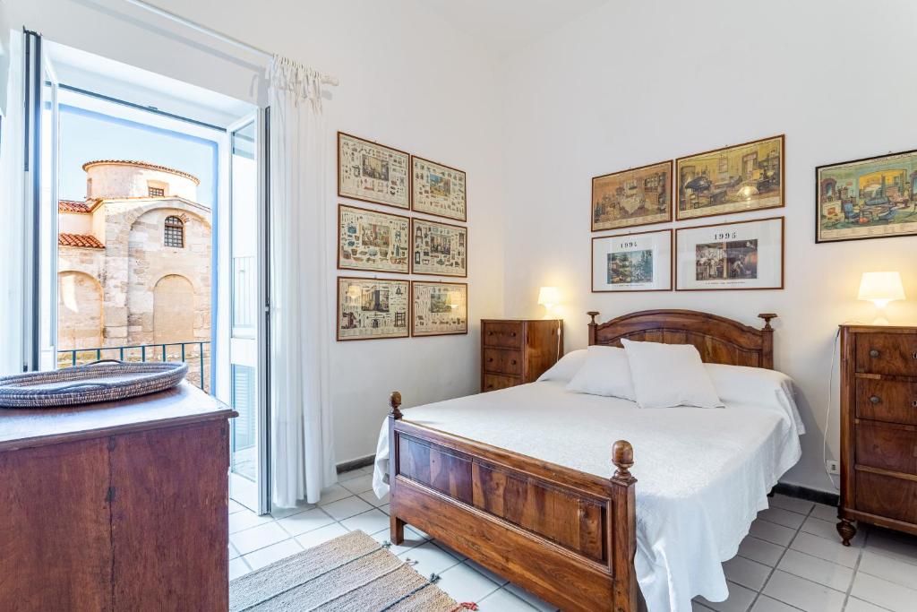 Posteľ alebo postele v izbe v ubytovaní Il balconcino di Otranto - centro storico