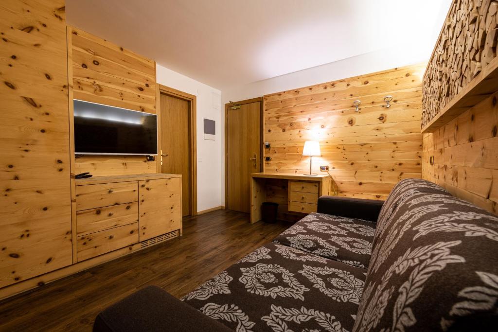 TV a/nebo společenská místnost v ubytování Hotel Cristina