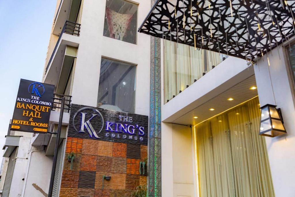 Certifikát, hodnocení, plakát nebo jiný dokument vystavený v ubytování The Kings Colombo