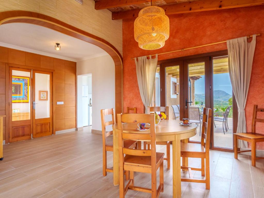 Гостиная зона в Villa Cala Torta Na Moli by Interhome