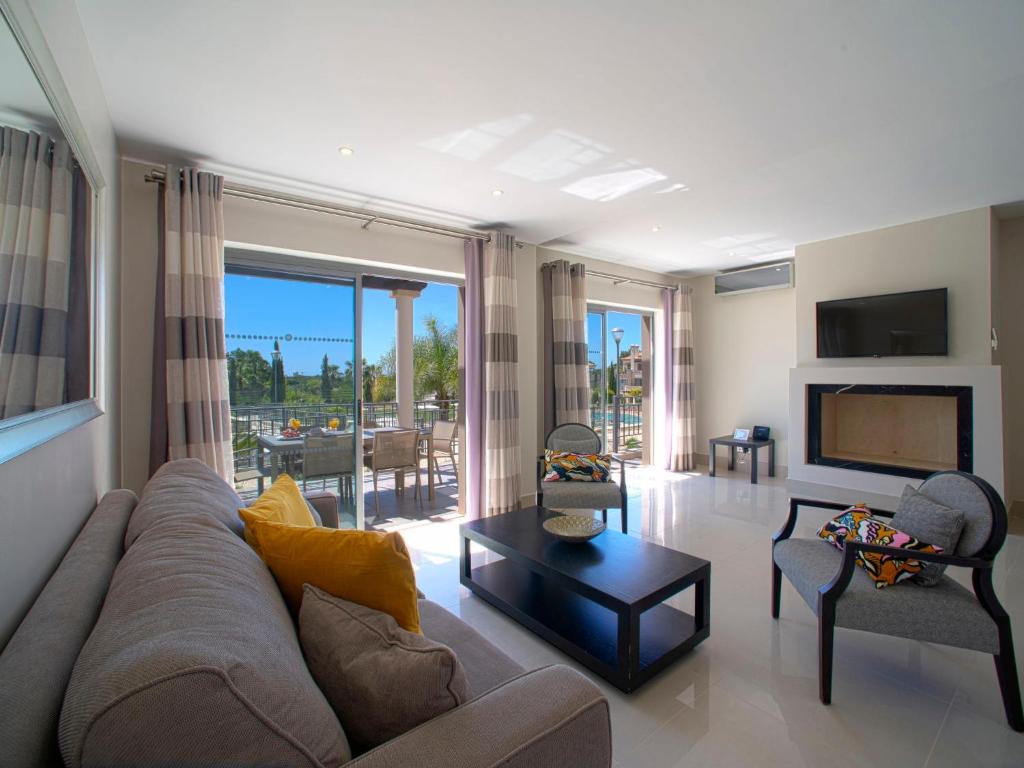 Apartment Pine Hills Turquesa by Interhome