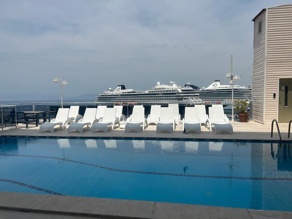 Bazén v ubytování Hotel Stella nebo v jeho okolí