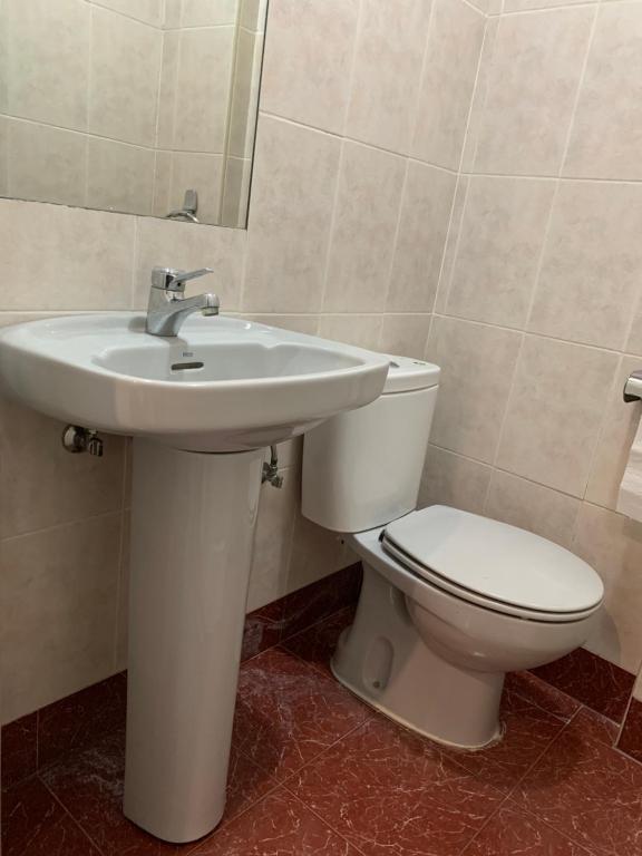 Kúpeľňa v ubytovaní Apartamentos Turísticos La Fonda