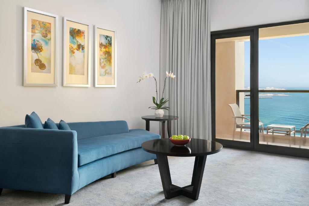 Mövenpick Hotel Jumeirah Beach - Executive Suite Partial Sea View With Balcony, Lounge Access, Breakfast, Refreshments & Evening Drinks And Canapés
