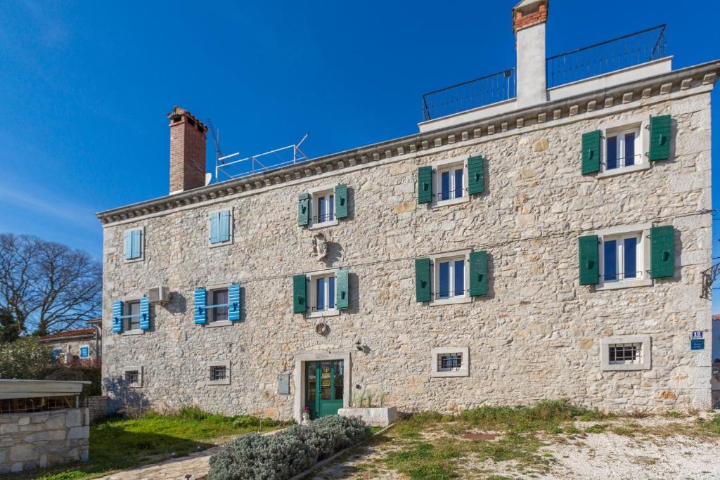 Το κτήριο όπου στεγάζεται  ο ξενώνας