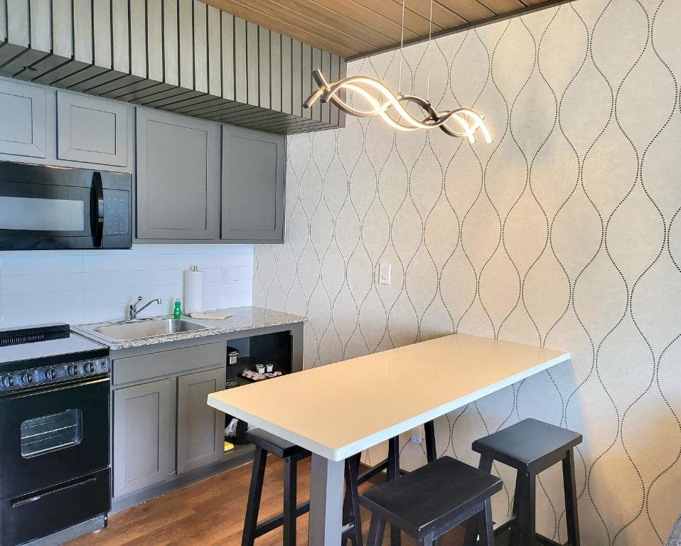 The Barclay Towers Hotel and Resort - 海景的高级套房 - 海滨 - 私人阳台