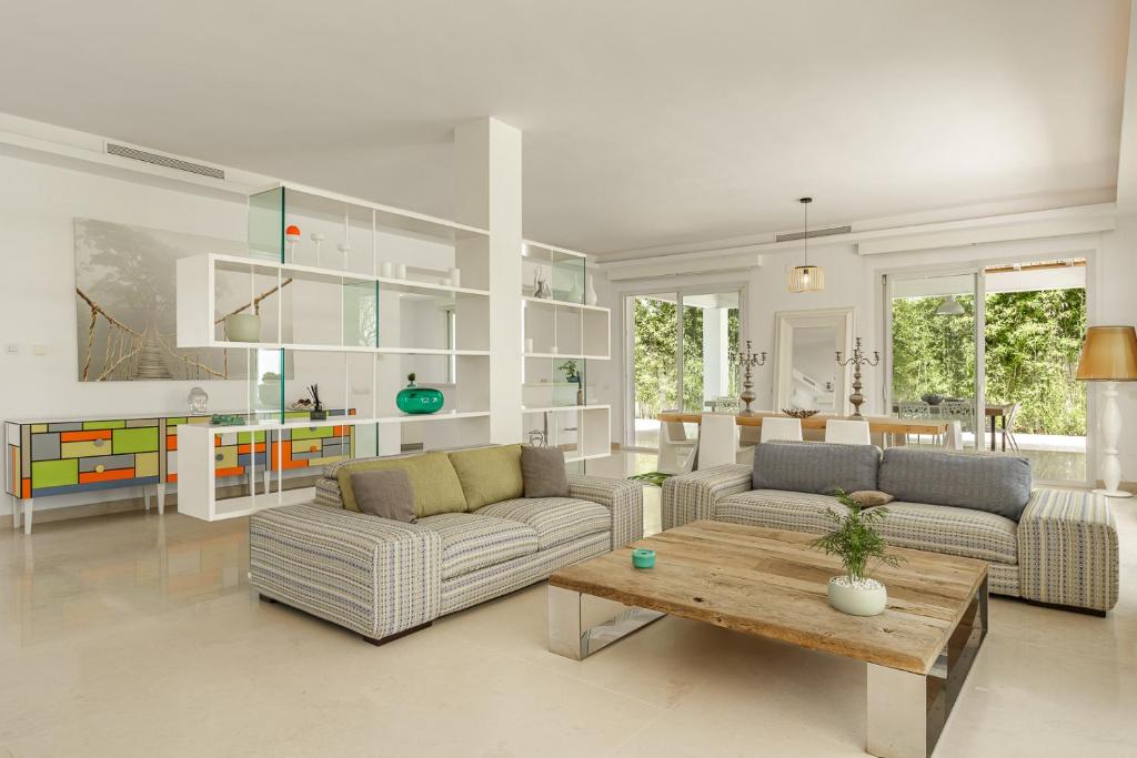 A seating area at Holiday villa for rent in Marbella
