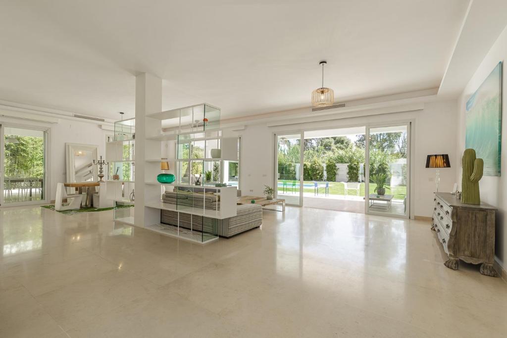 A seating area at Holiday villa for rent in Marbella