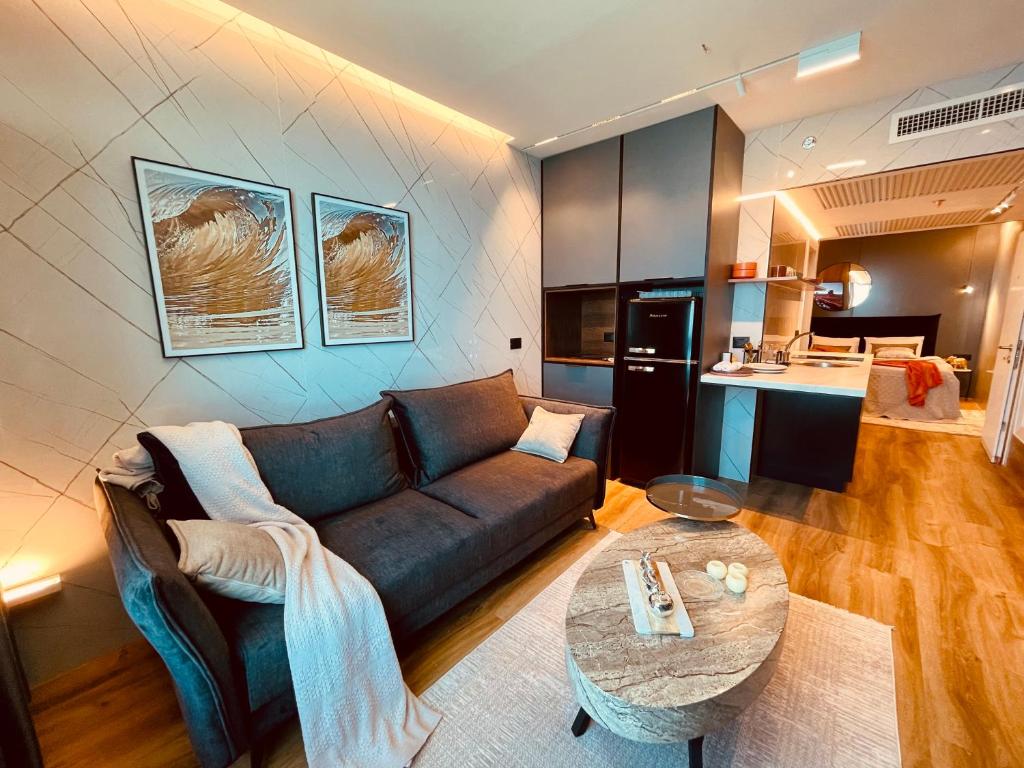 C Tower Apartments - Superior Suite Mit Meerblick