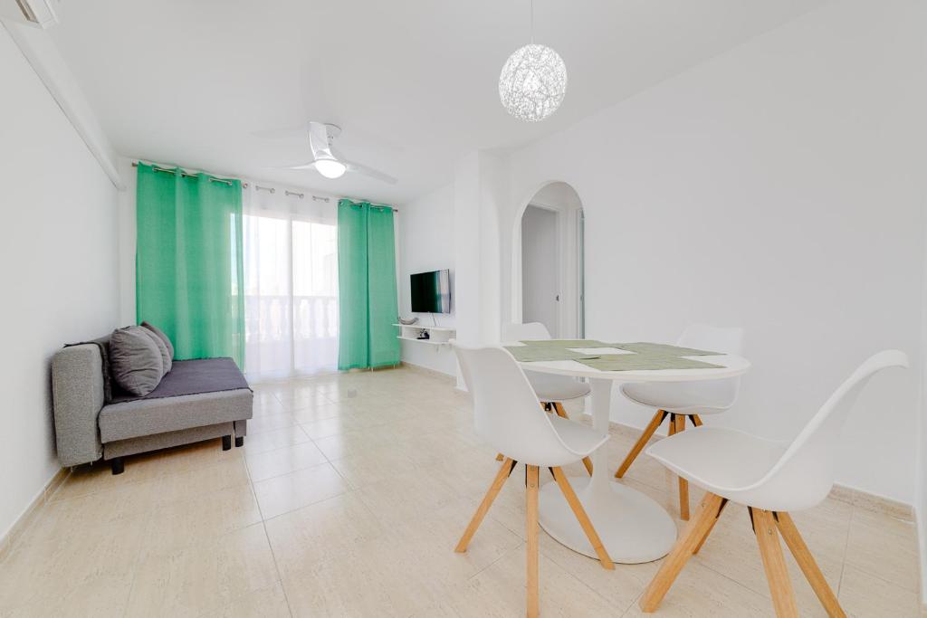 https://cf.bstatic.com/xdata/images/hotel/max1024x768/457509357.jpg?k=7d845d65b67b57ba1b4426b97c244cd2e41c959bc40d91db40c45a8c6a1f7f75&o=&hp=1