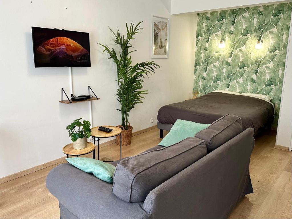 O zonă de relaxare la Studio cosy à 15min de Paris