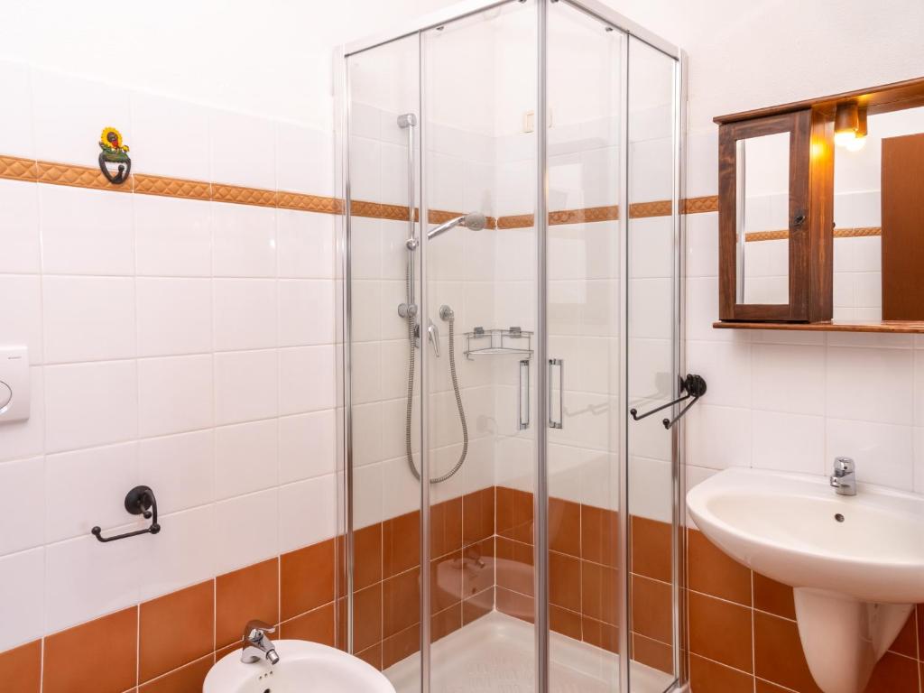 A bathroom at Agriturismo Al Girasole