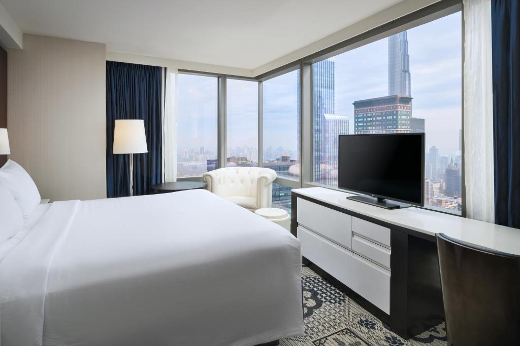Residence Inn by Marriott New York Manhattan/Central Park - Deluxe Studio With Times Square View