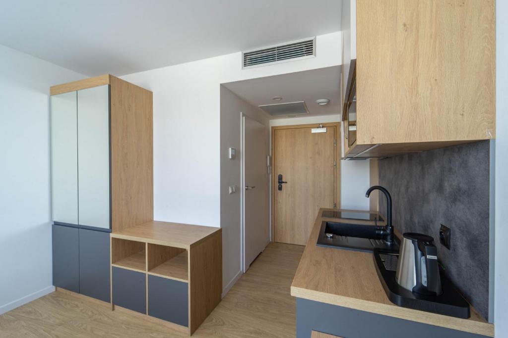 Milo Aparthotel - Resim 15