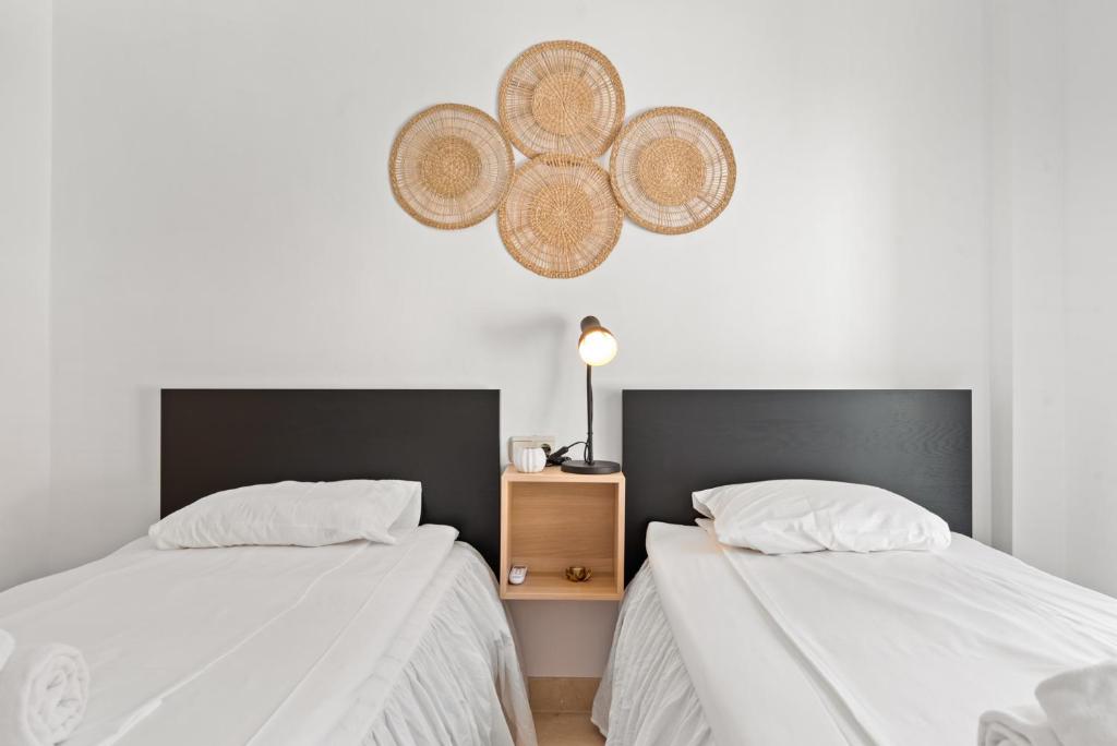 Posteľ alebo postele v izbe v ubytovaní Calahonda family apartment by Costarentals - Ref 205