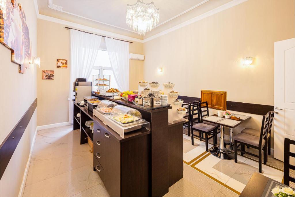 Hotel Annabella Roof Terrace - Resim 18