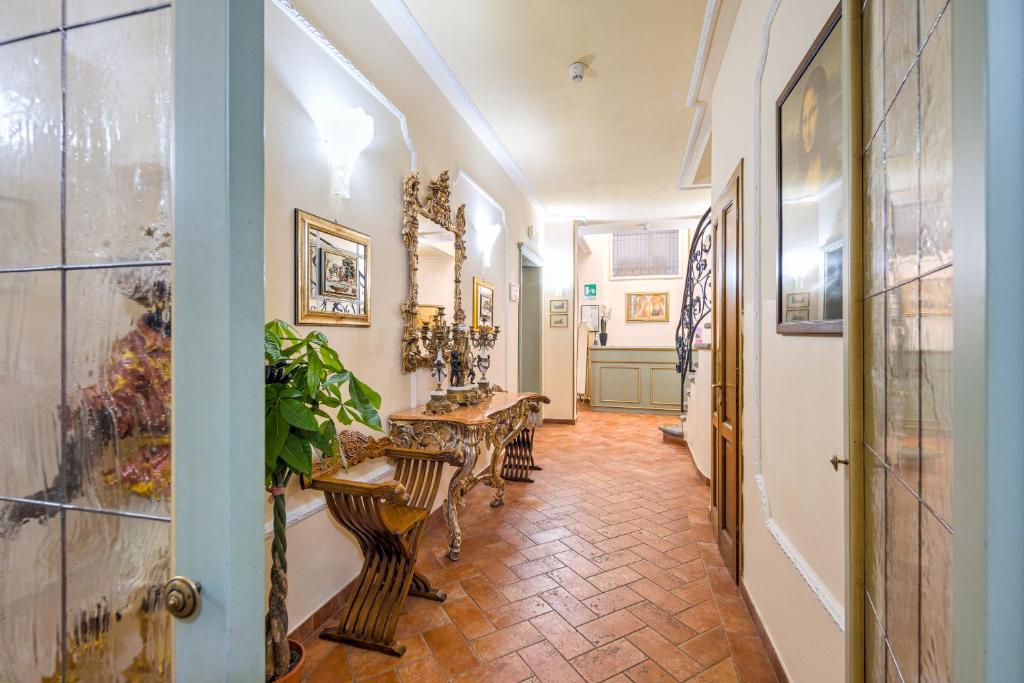 Hotel Annabella Roof Terrace - Resim 12