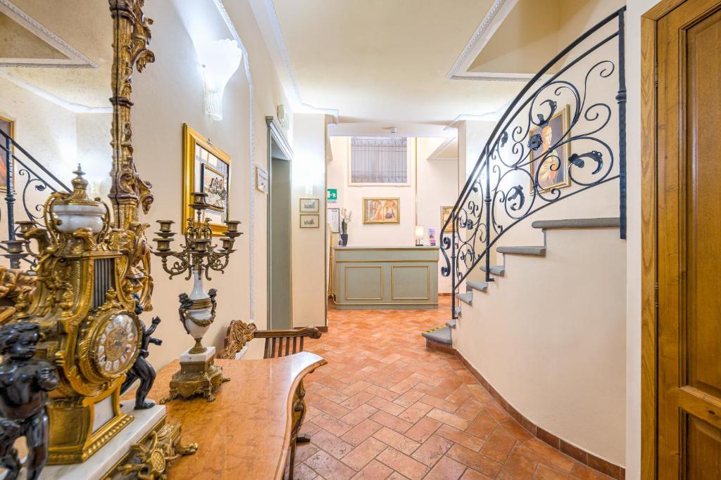 Hotel Annabella Roof Terrace - Resim 21