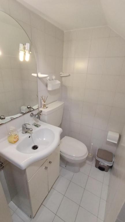 'ESTRELA STAYS' - 10