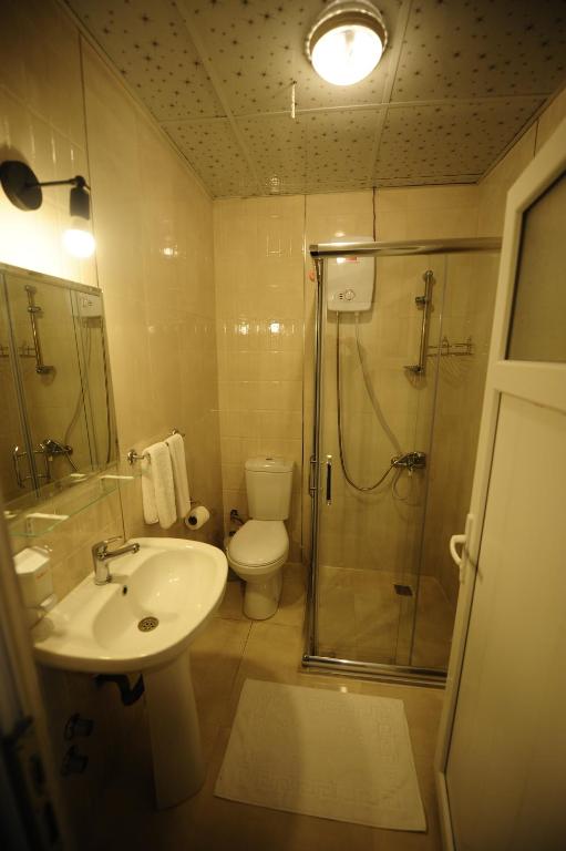 Koupelna v ubytování Assos No9 Hotel