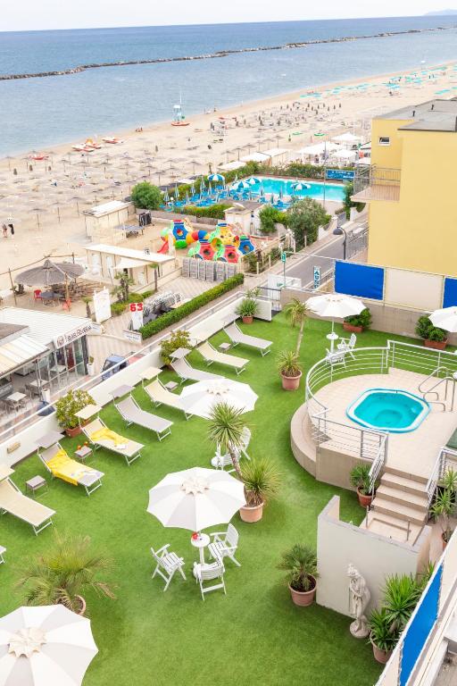 Bazén v ubytování Hotel Igea Spiaggia nebo v jeho okolí