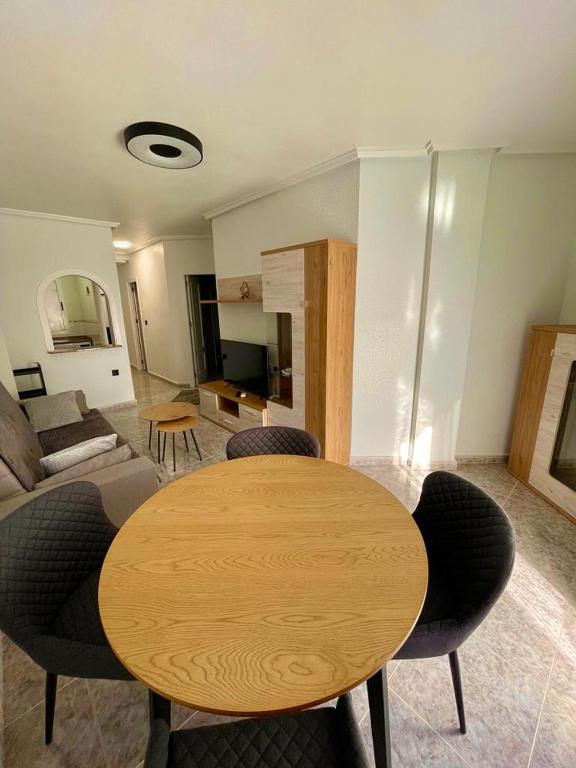 Kuchyň nebo kuchyňský kout v ubytování Capitan Friday Apartments