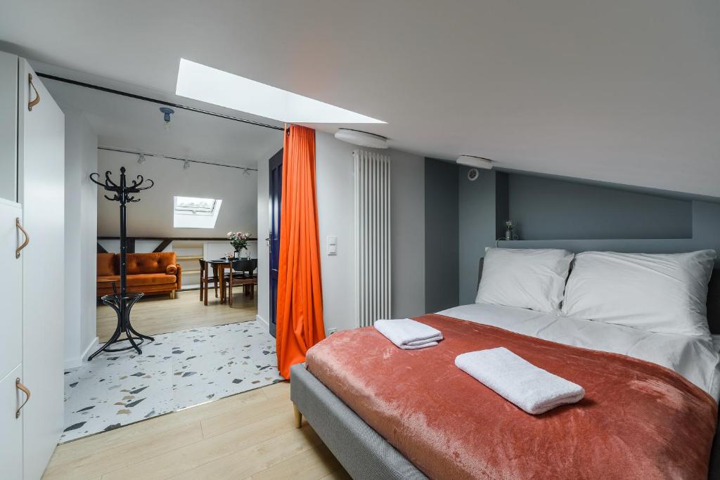 Posteľ alebo postele v izbe v ubytovaní Zoliborz P&O Serviced Apartments