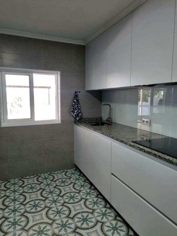 Kuchyň nebo kuchyňský kout v ubytování Casa Alcabre (Samil)