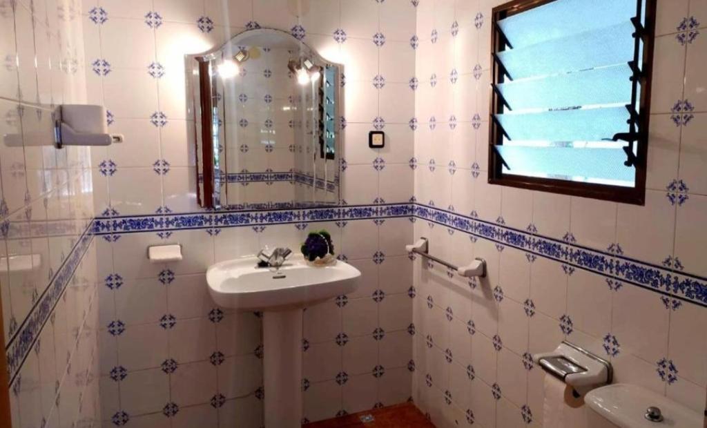 Kúpeľňa v ubytovaní CASA CAPITÁN INDALECIO.