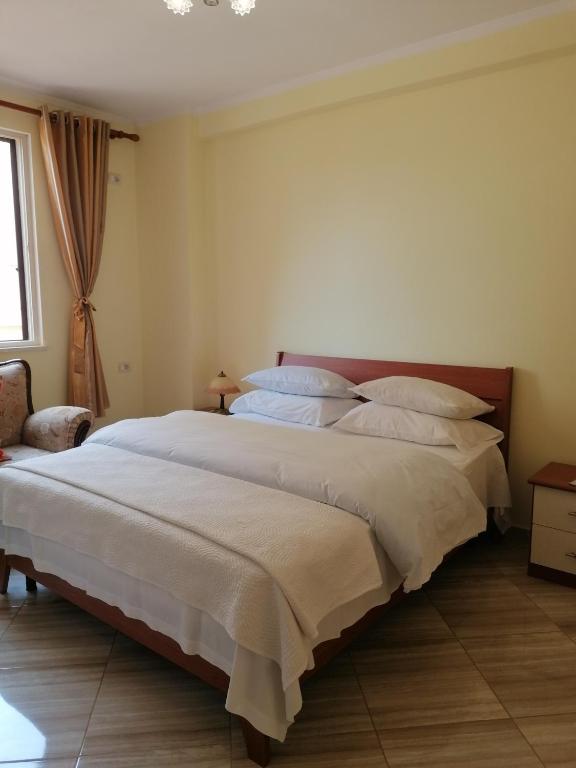 Holiday Center Apartment - Image 7
