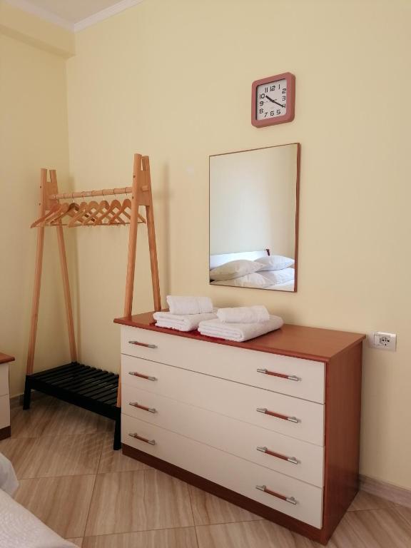 Holiday Center Apartment - Image 10