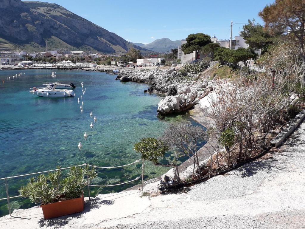 Zdjęcie z galerii obiektu CASA ISOLA w mieście Isola delle Femmine