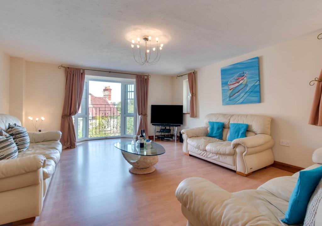 Bay Breeze, Combe Martin Updated 2024 Prices