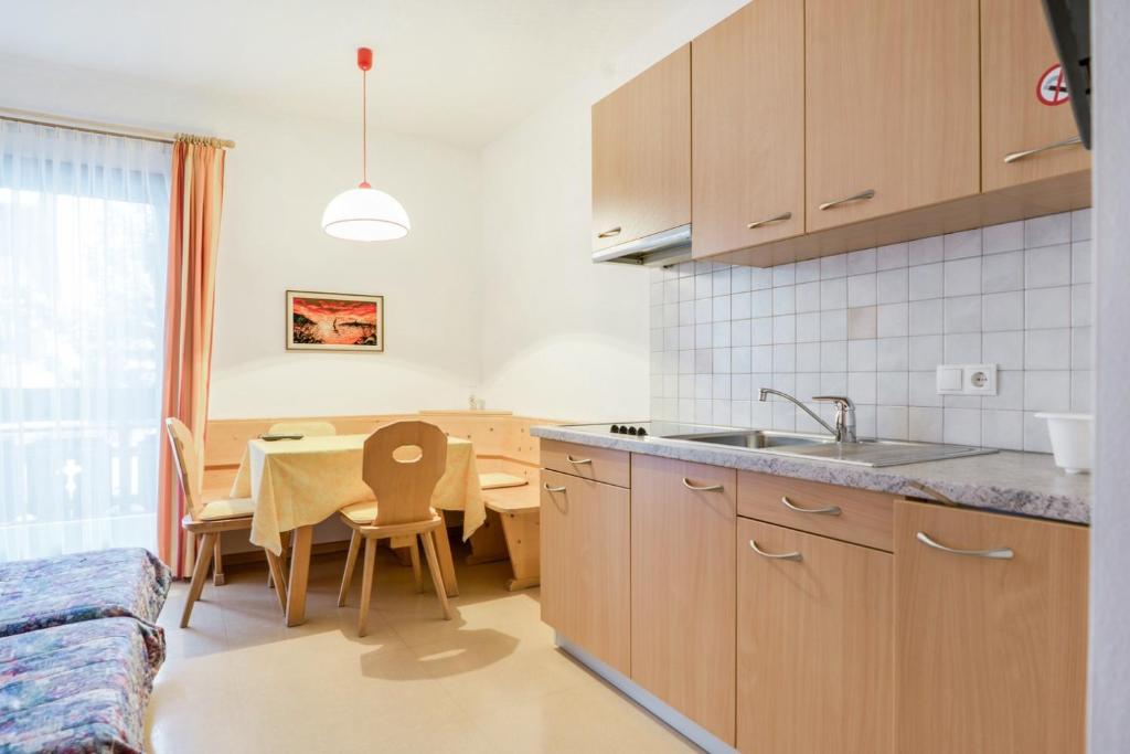 Kuchyňa alebo kuchynka v ubytovaní Apparthotel Feldhof - Living and Bistro