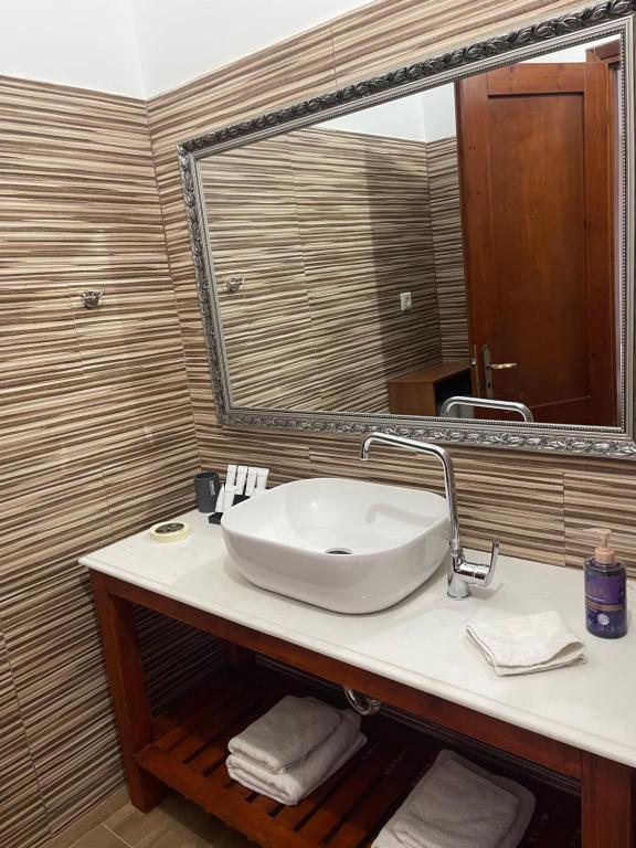 Aphaias Apartments - 17