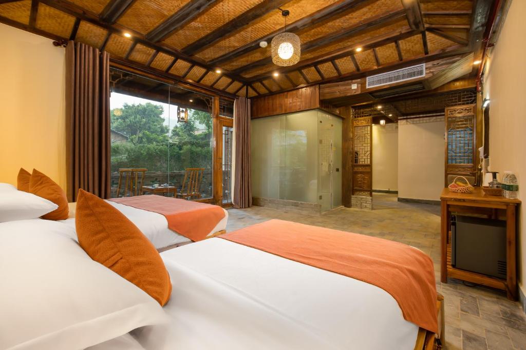 Yangshuo River Lodge Hotel-Free pick up from Yangshuo Area over three nights - Deluxe Family Suite