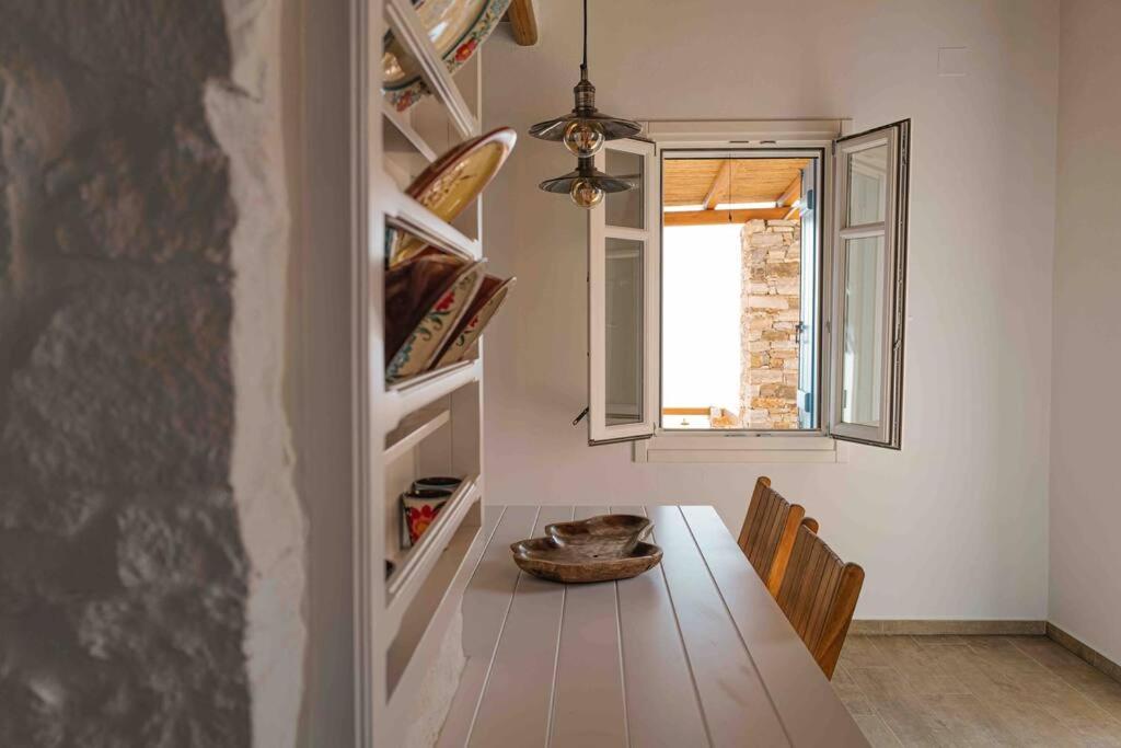 Fotografie z fotogalerie ubytování Blue Calm Luxury Villa in Sifnos v destinaci Artemonas