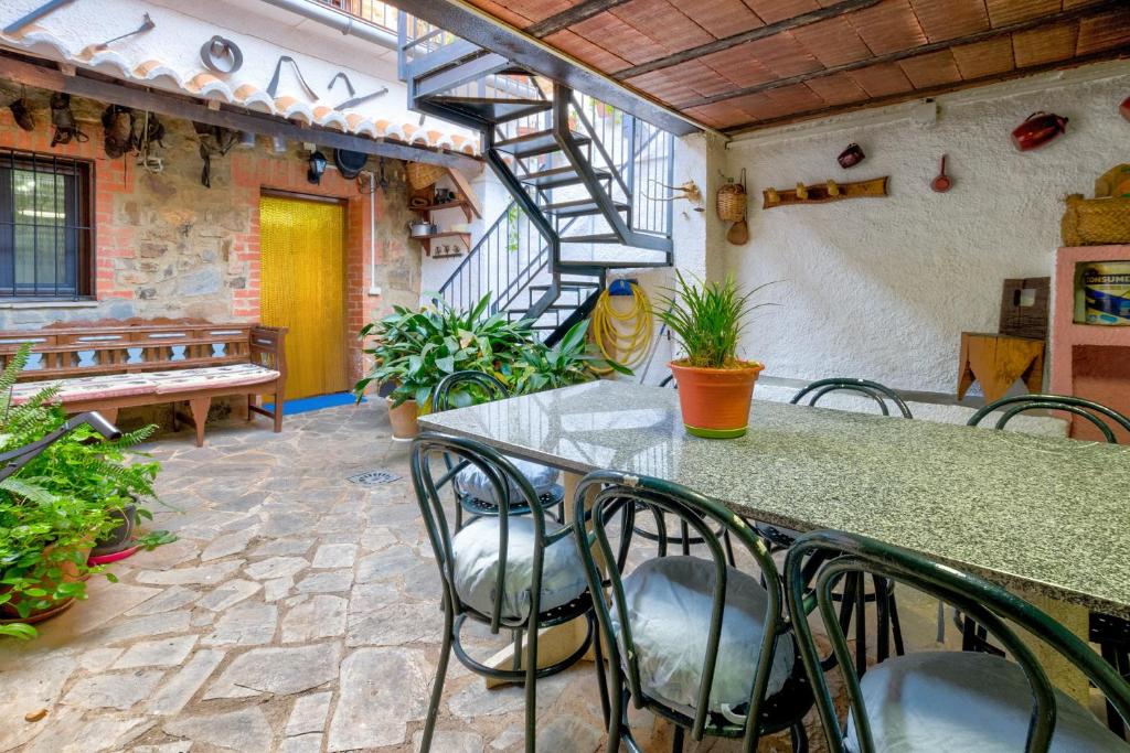 Fotografie z fotogalerie ubytování Charming House with Mountain Views in Puebla de Don Rodrigo v destinaci Puebla de Don Rodrigo