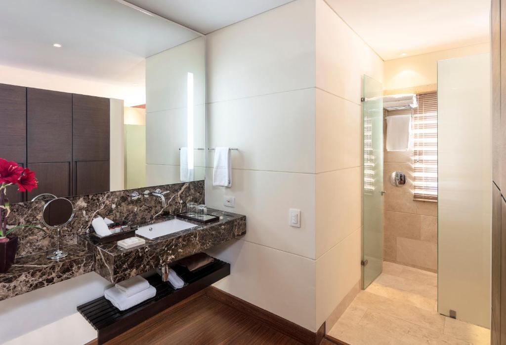 Koupelna v ubytování Hotel Cabrera Imperial By key 33