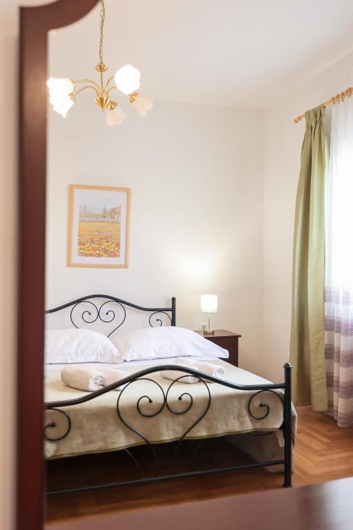 3 bedroom apartment for 5 people