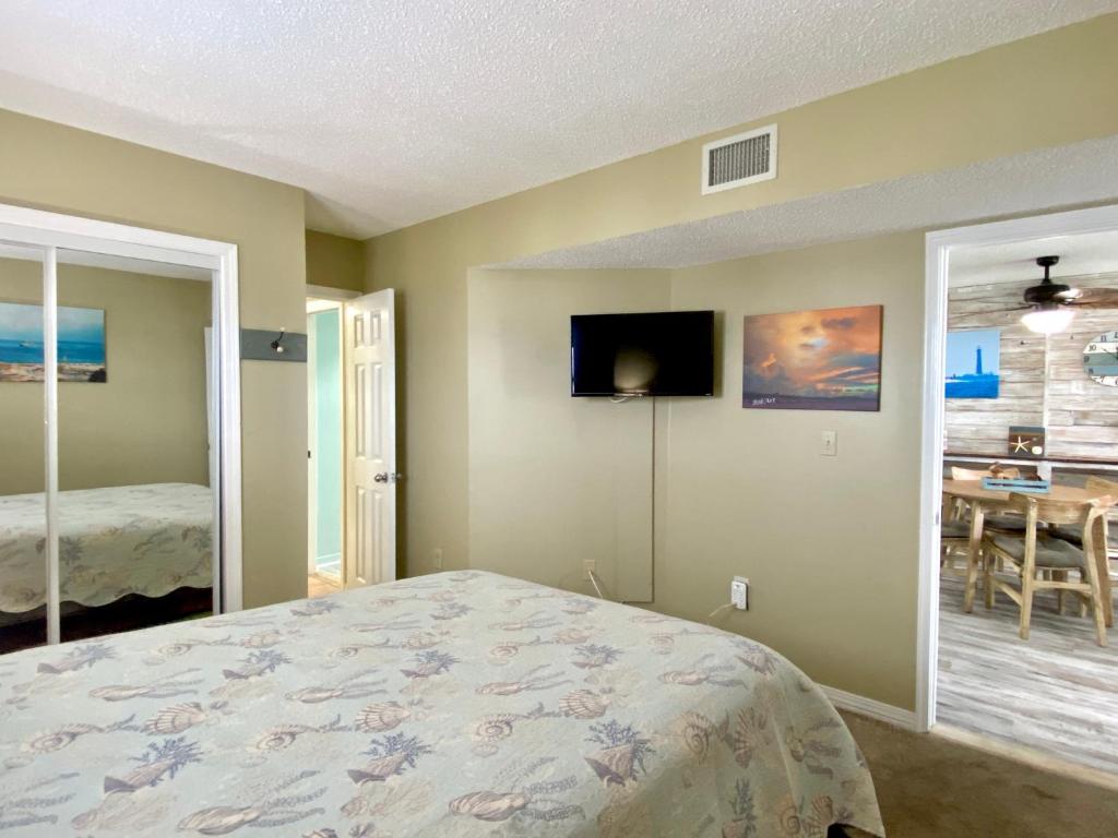 Plantation Palms 6412 by ALBVR Come visit LaBendicion The Blessing