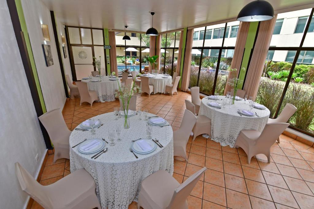 Restaurace v ubytování Auténtico Hotel