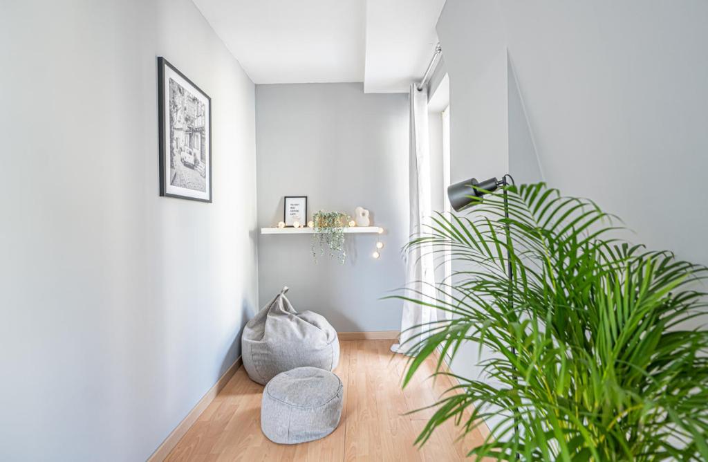 NiceOne Apartment Number 7 - W samym Centrum! - 17