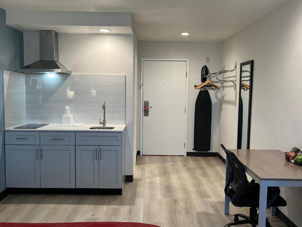 Quality Inn Tracy I-205 - Cuarto King