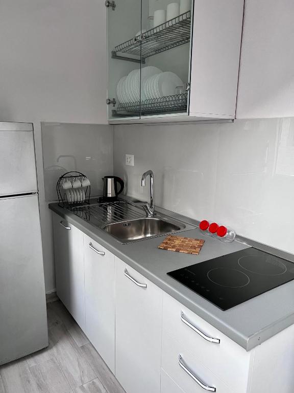 Köök või kööginurk majutusasutuses Perdja Apartment I