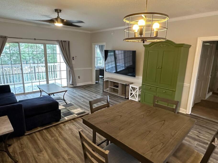 100 renovated family condo in Azalea Lakes, Myrtle Beach Updated